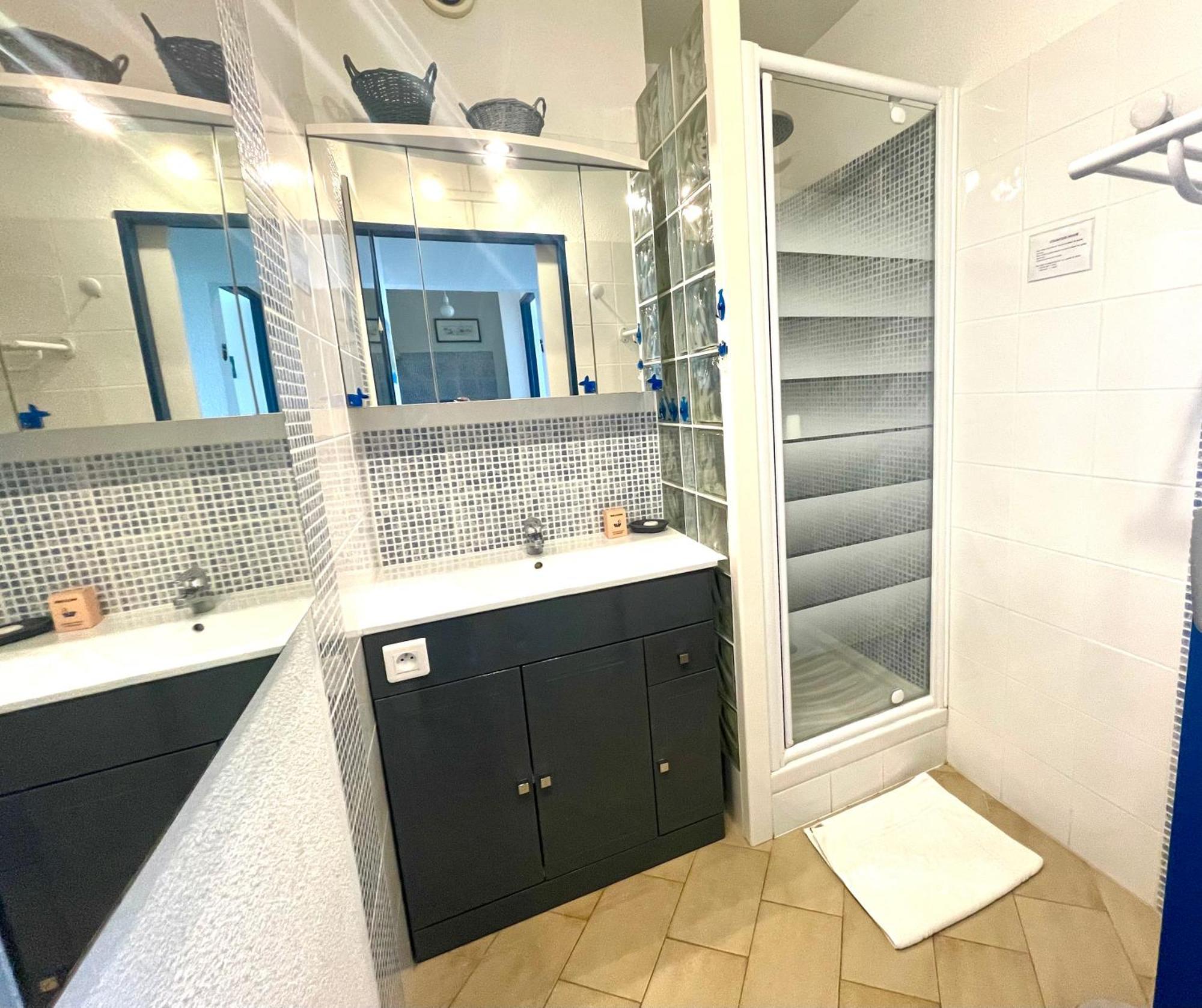 Pgh N26 - Premiere Ligne, Jardin Et Parking Prive Apartment La Grande Motte Bagian luar foto