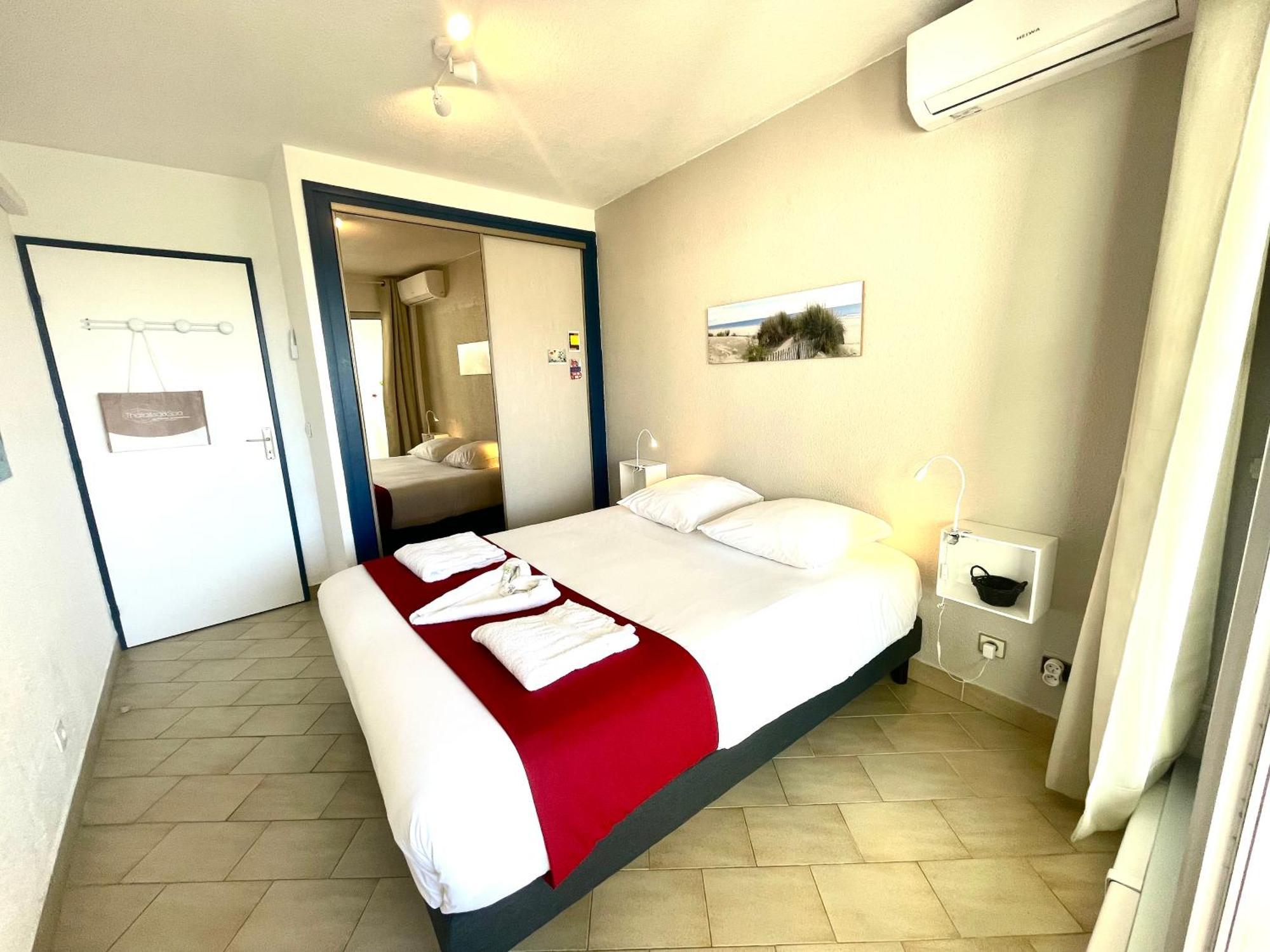 Pgh N26 - Premiere Ligne, Jardin Et Parking Prive Apartment La Grande Motte Bagian luar foto